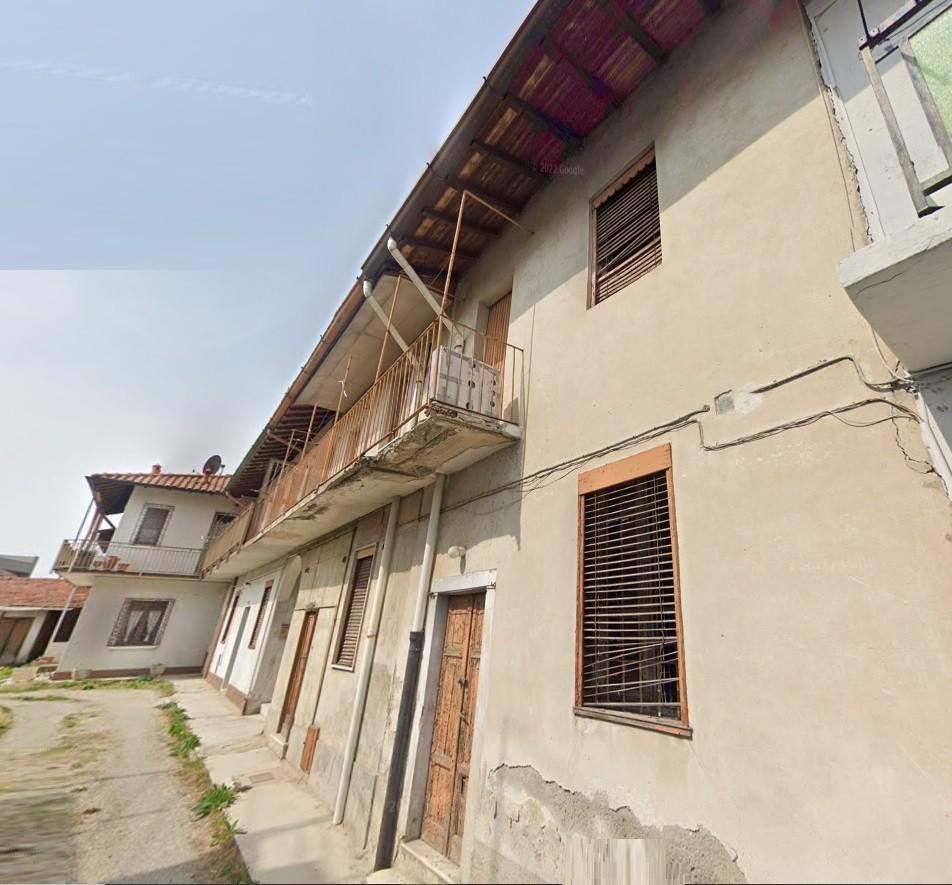 Quadrilocale da ristrutturare a Biassono