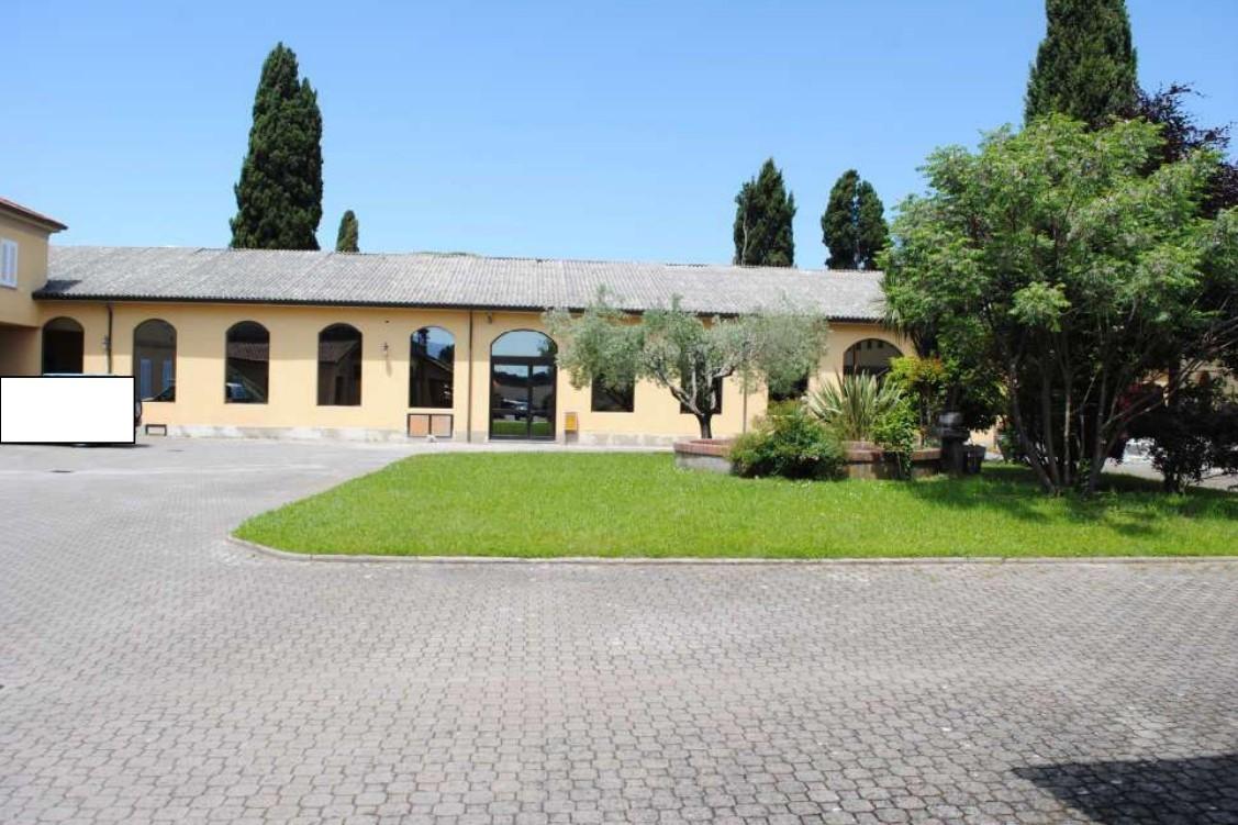 Locale commerciale in vendita, Capannori marlia