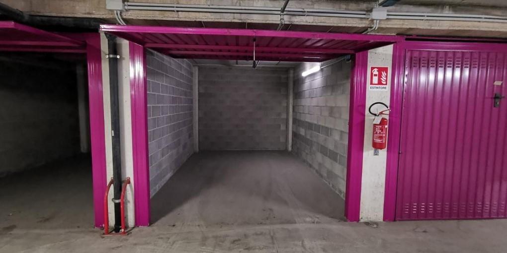 Box/Garage 43mq in vendita a Milano