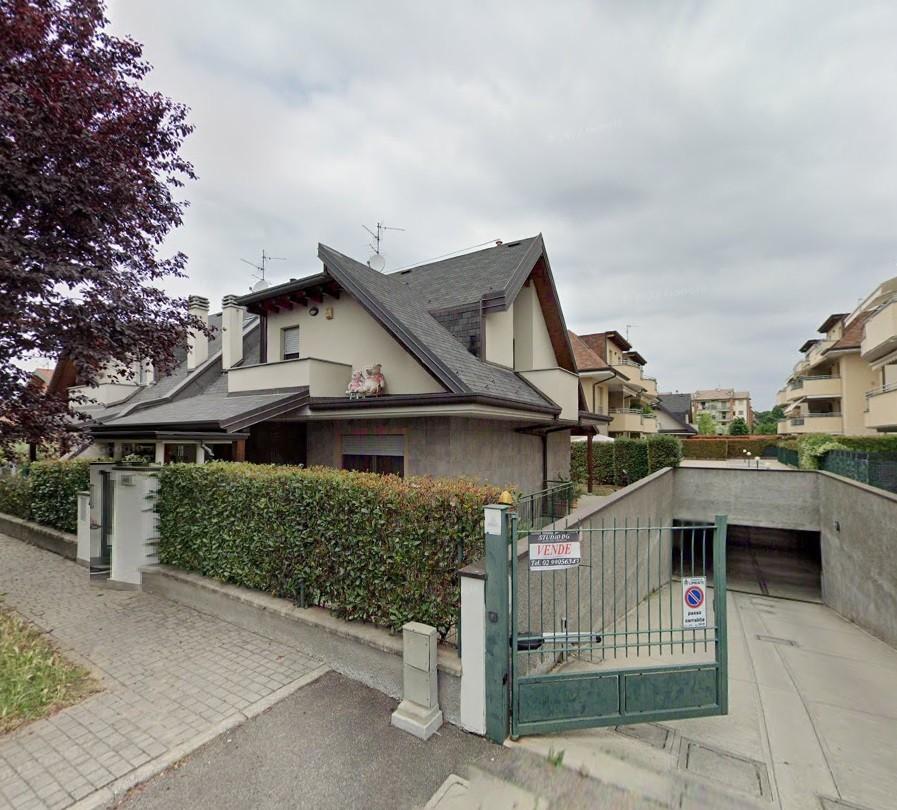 Villa Bifamiliare in vendita a Limbiate