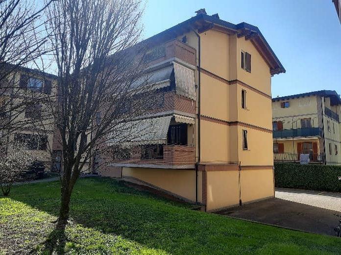 Quadrilocale in vendita, Truccazzano cavaione
