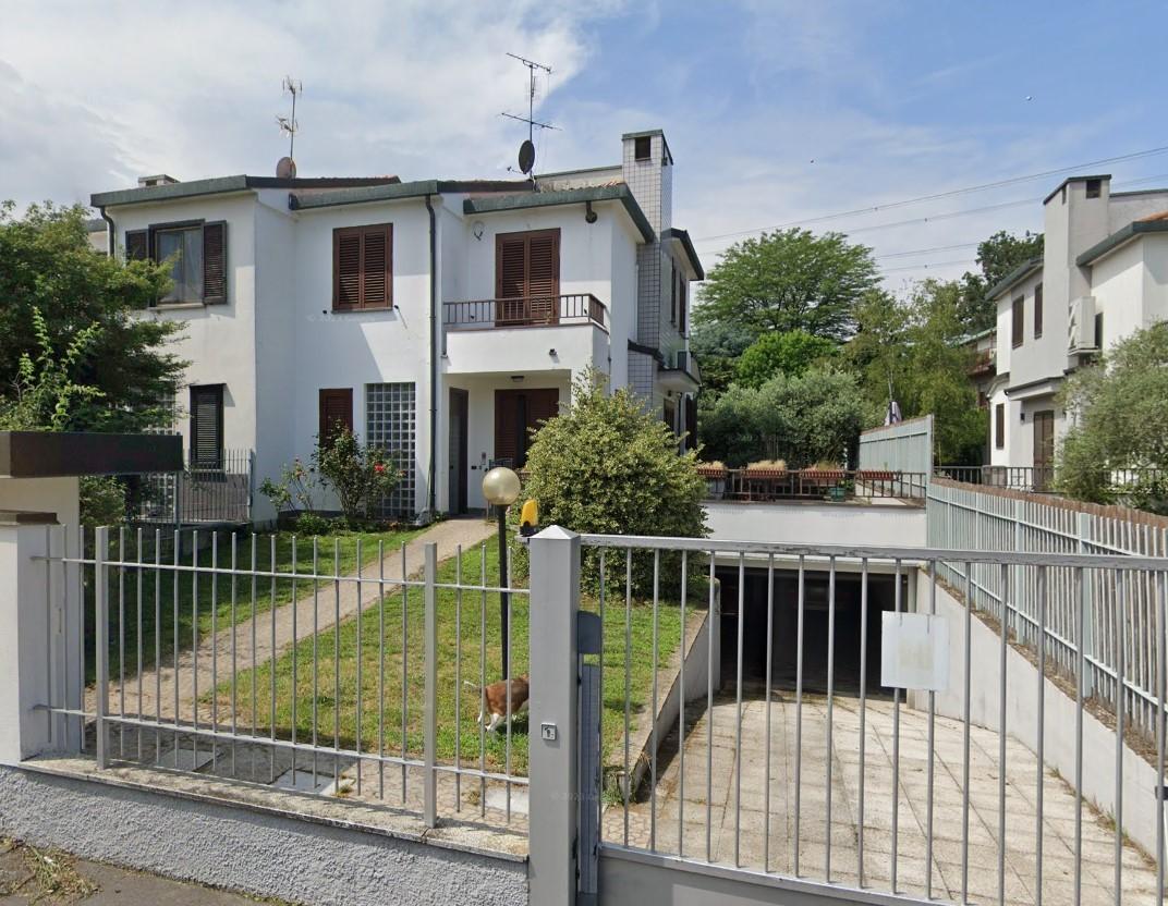 Villa Bifamiliare in vendita a Settimo Milanese