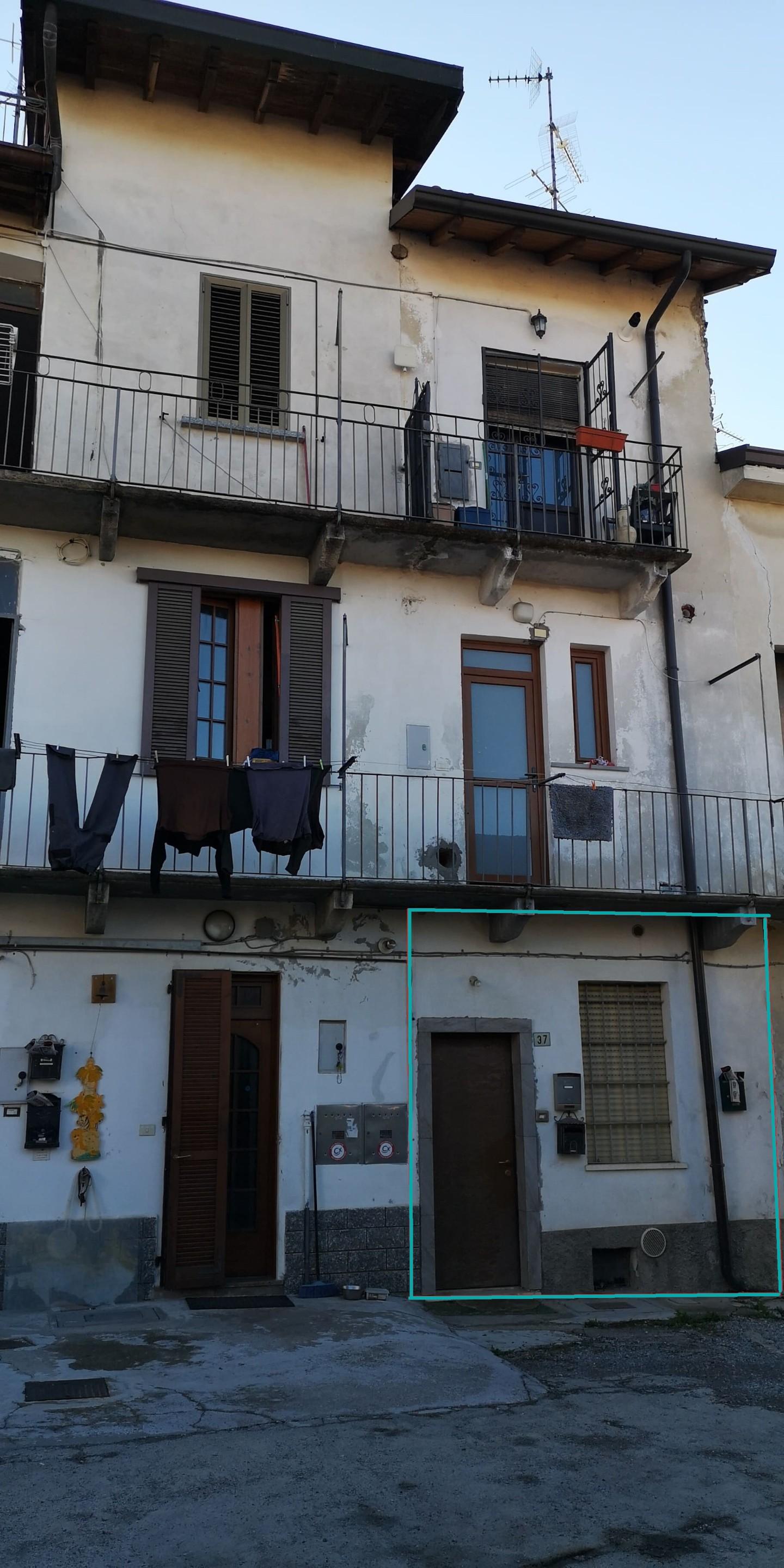 Trilocale da ristrutturare a Giussano
