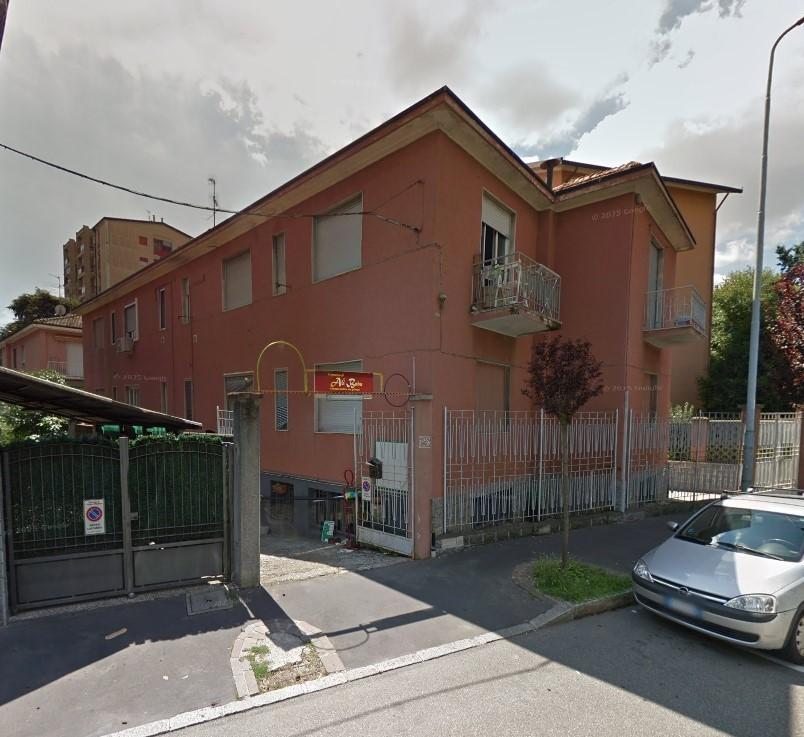 Capannone da ristrutturare a Cusano Milanino