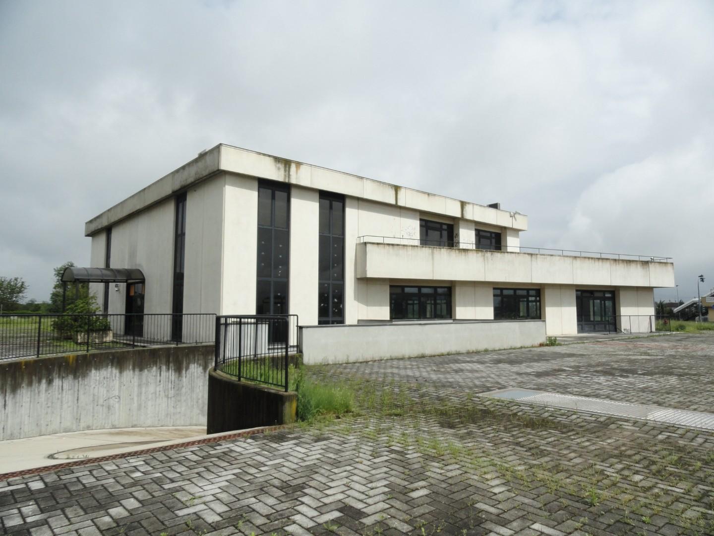Casa vacanza Monolocale in vendita a Cornate d'Adda