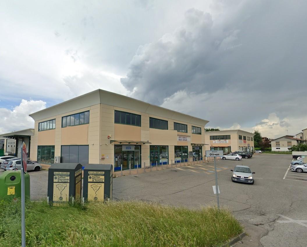 Locale commerciale nuova a Torricella Verzate