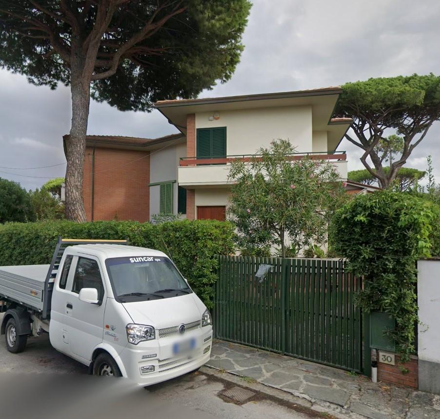 Villa Bifamiliare in vendita a Pietrasanta