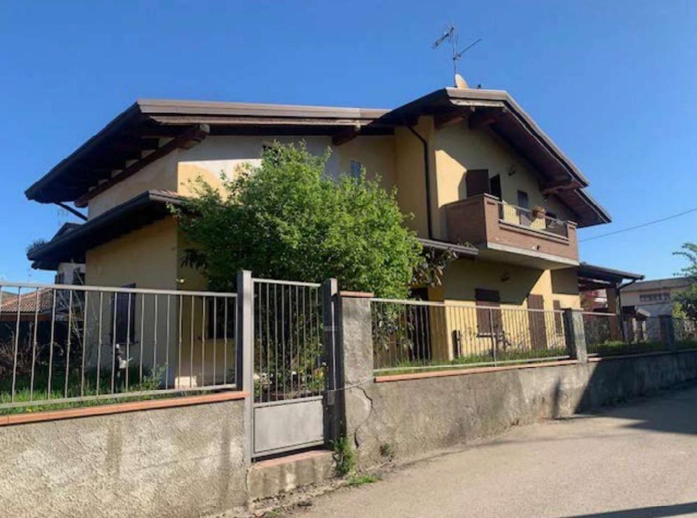 Villa da ristrutturare a Santa Cristina e Bissone
