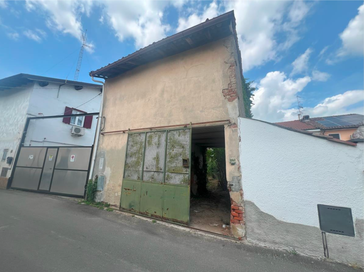 Casa vacanza Bilocale in vendita a Suardi
