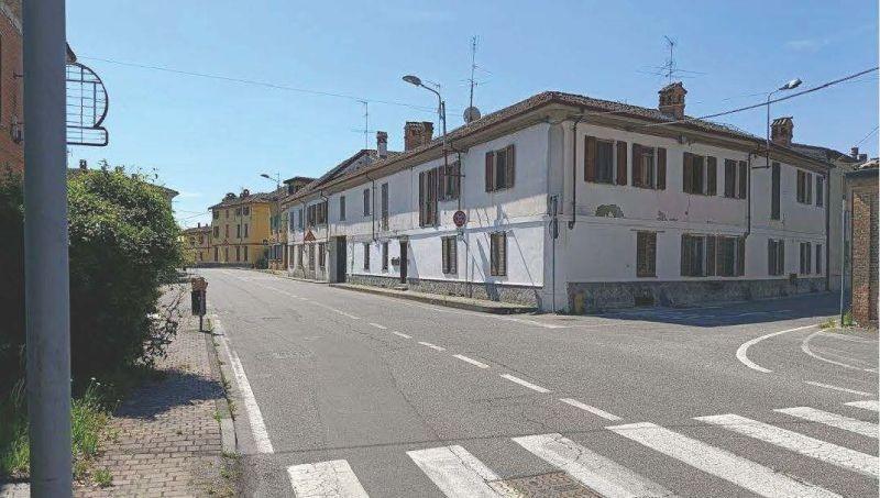 Trilocale da ristrutturare a Bressana Bottarone