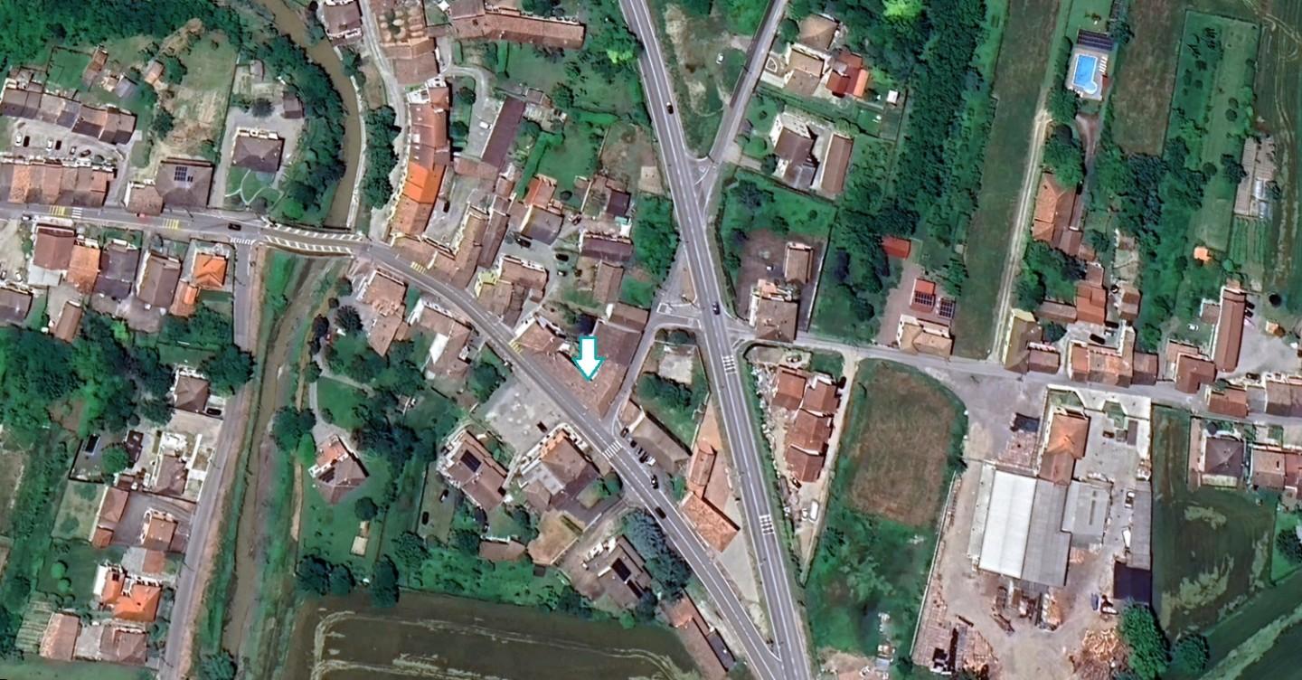 Trilocale da ristrutturare a Bressana Bottarone