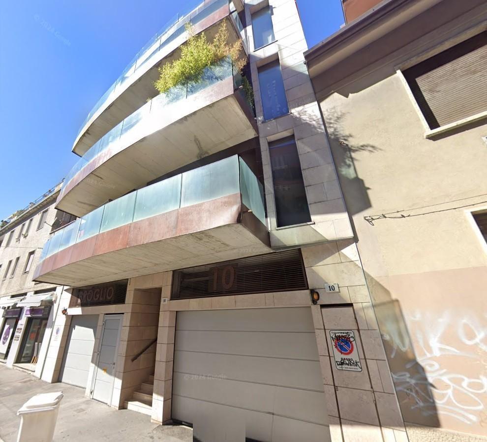 Box/Garage 3mq in vendita a Milano