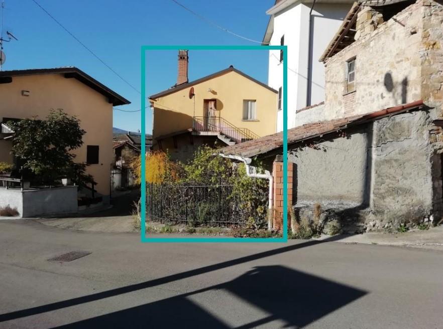 Quadrilocale da ristrutturare a Menconico