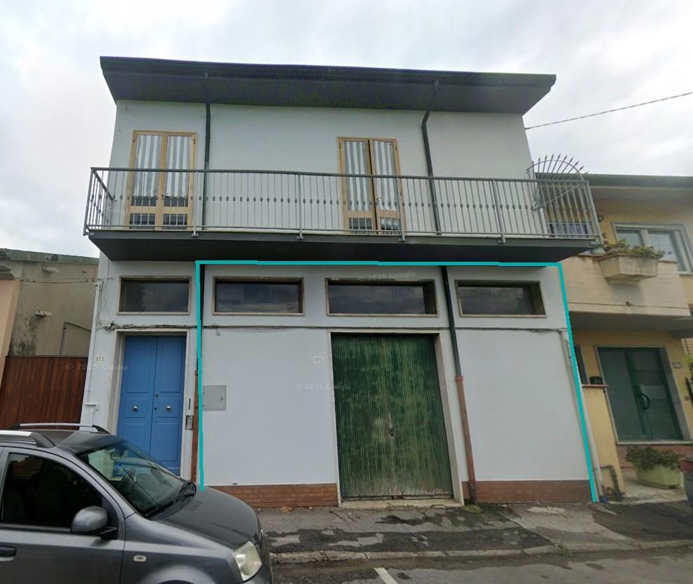 Laboratorio da ristrutturare a Viareggio