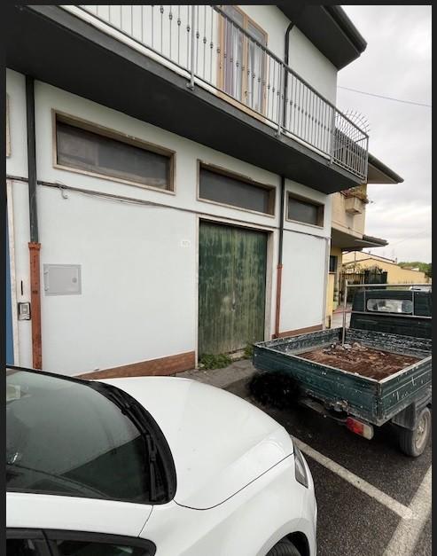 Laboratorio da ristrutturare a Viareggio