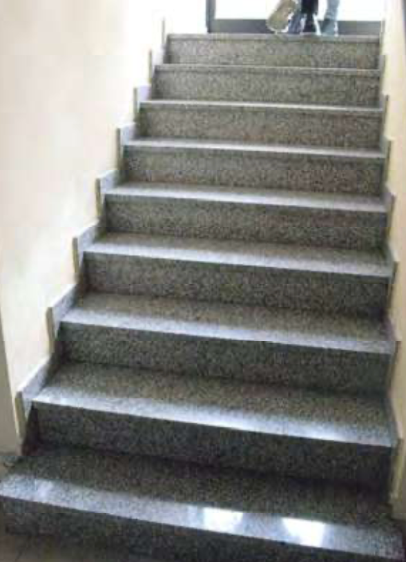 Box/Garage 7mq in vendita a Magnago