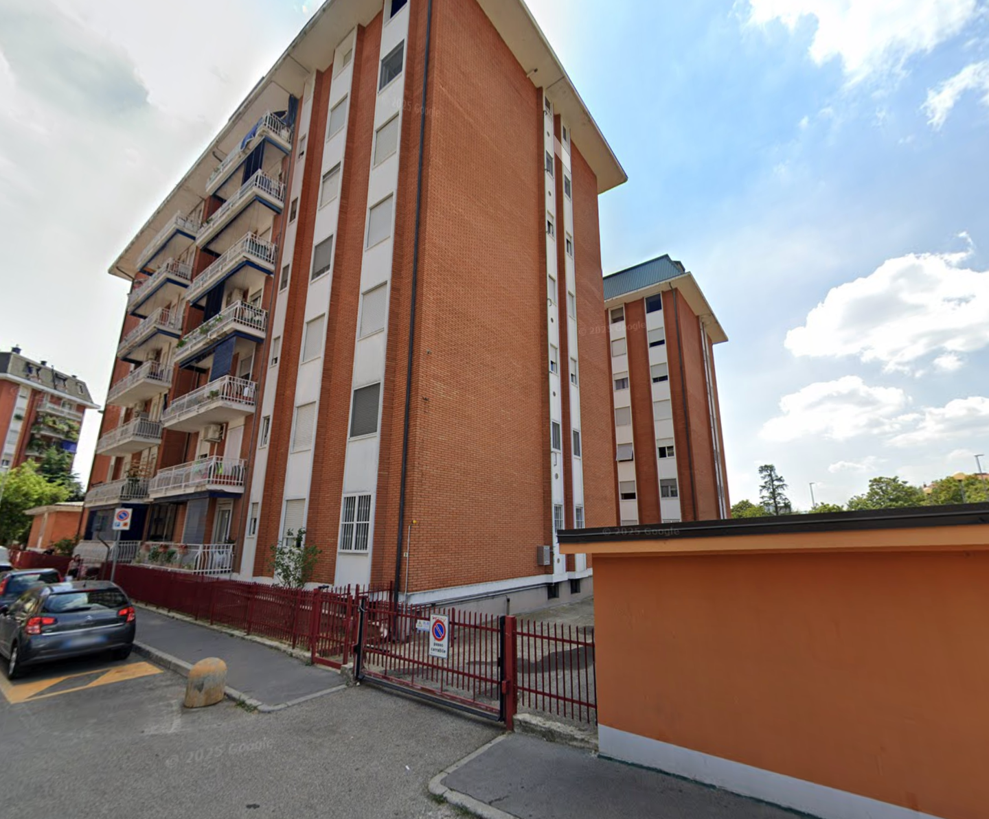 Box/Garage 13mq in vendita a Baranzate