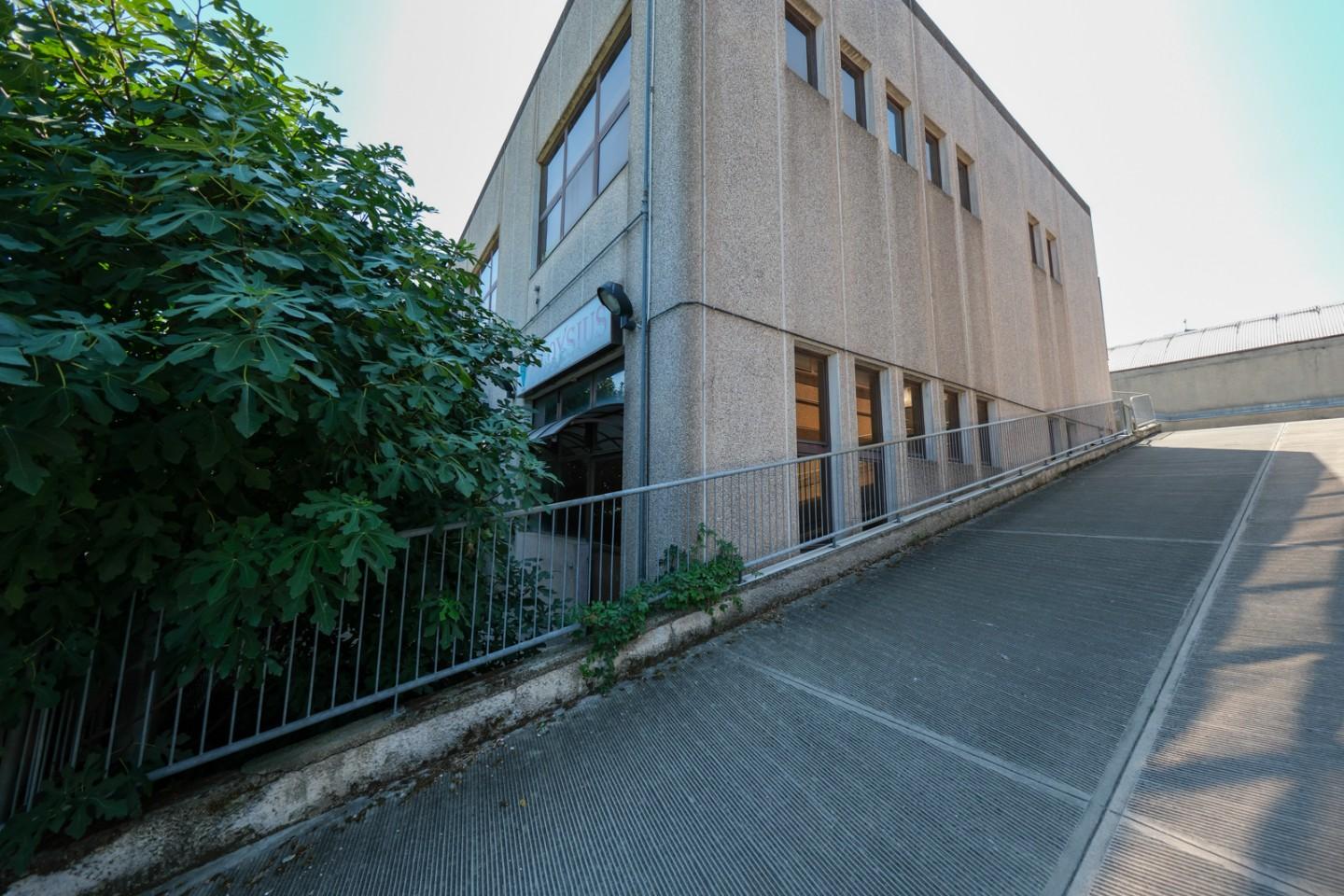 Laboratorio in vendita a Bussero