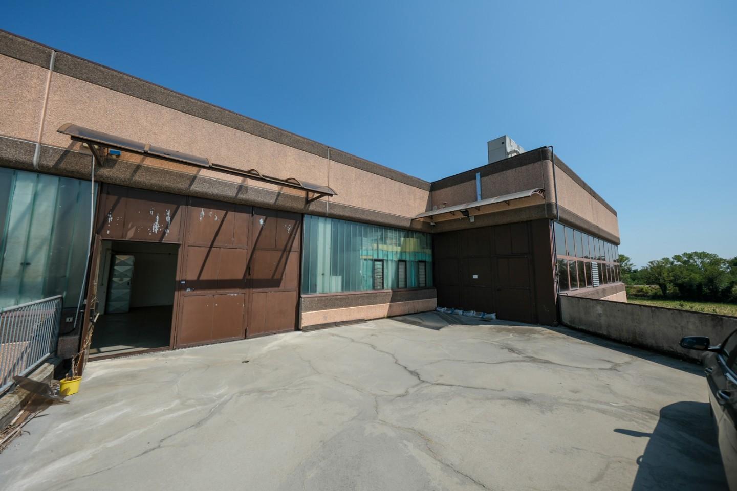 Laboratorio in vendita a Bussero