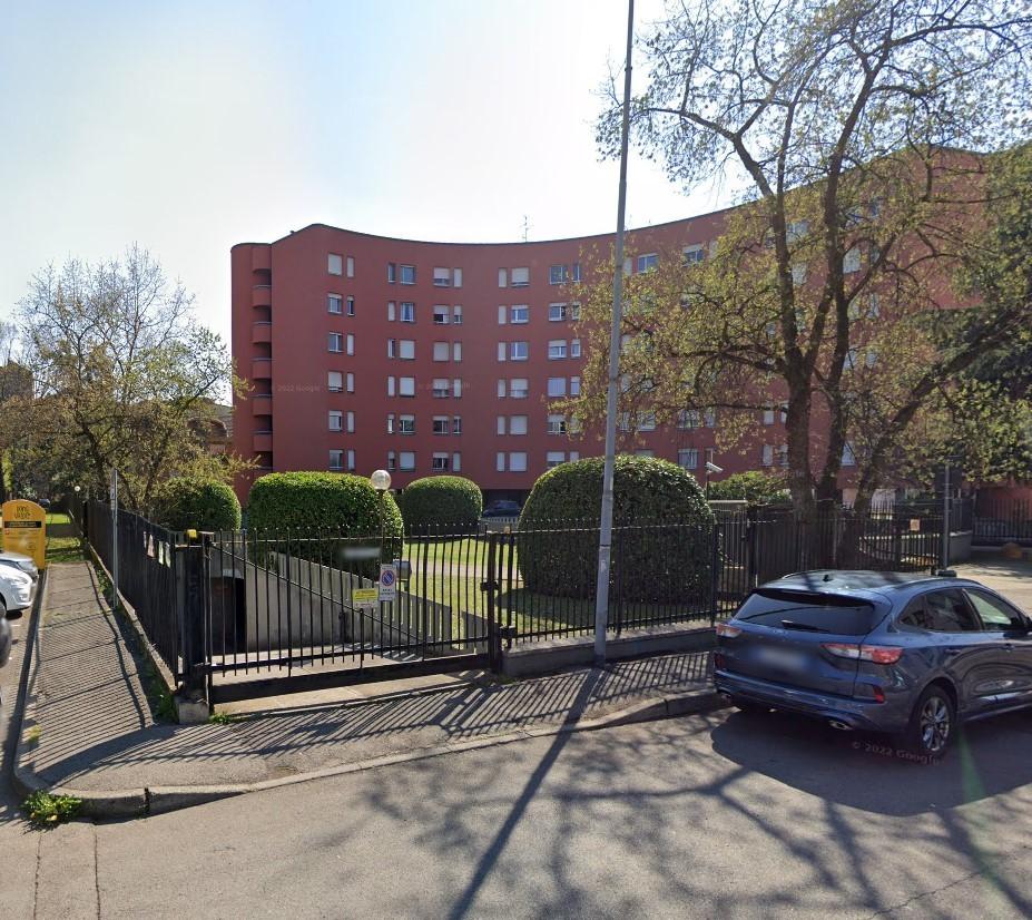 Box/Garage 12mq in vendita a Vedano al Lambro