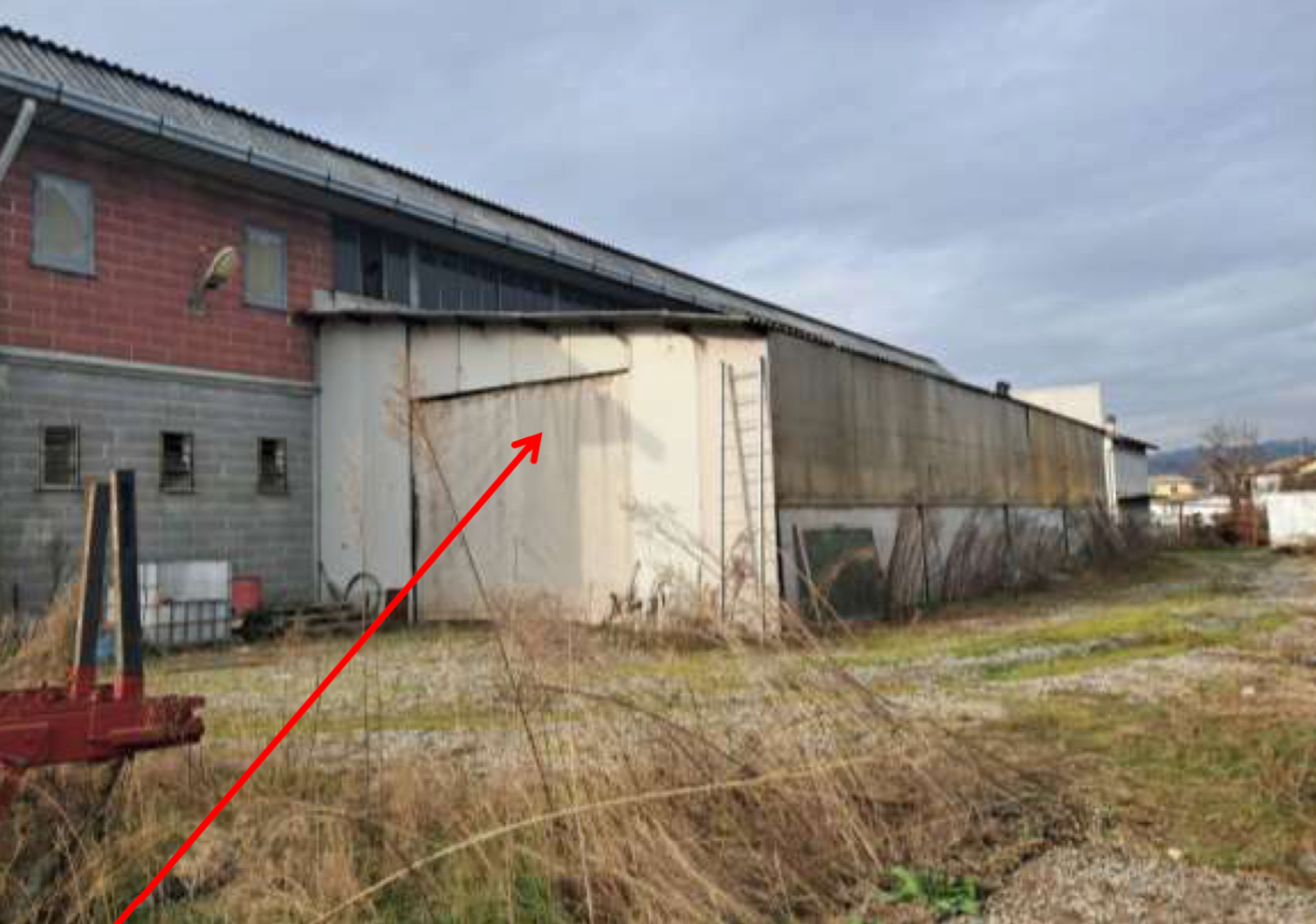 Capannone in vendita a Santa Maria della Versa