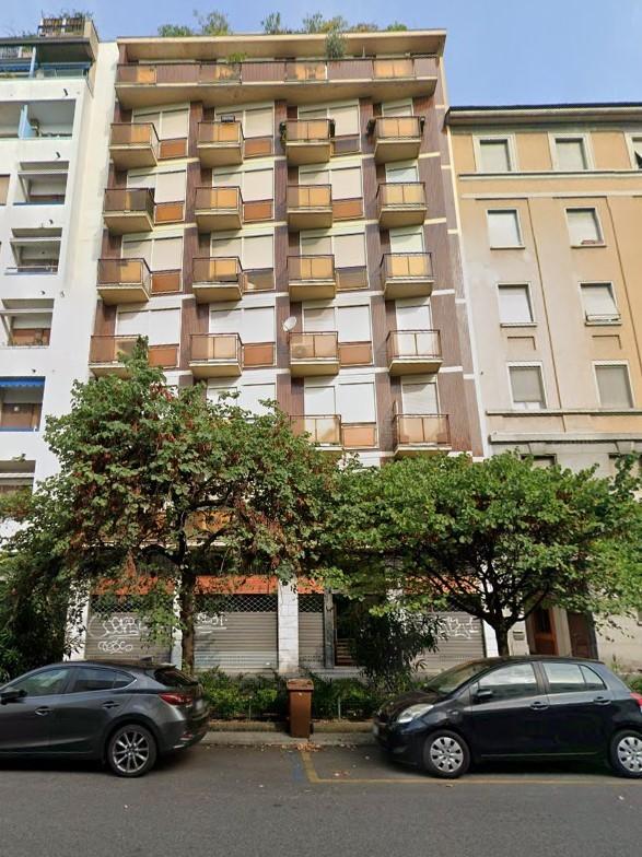 Negozio in vendita a Milano