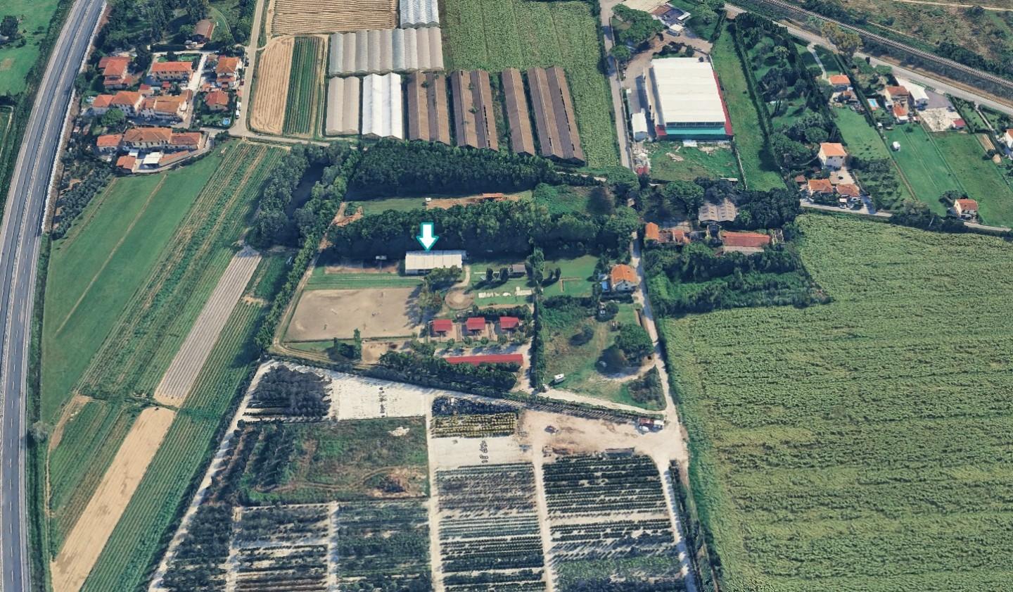 Locale commerciale in vendita a San Giuliano Terme