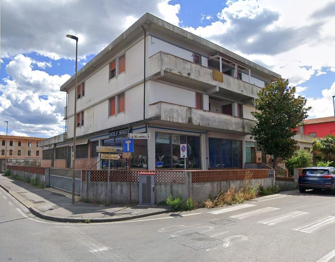 Laboratorio da ristrutturare a Santa Croce sull'Arno