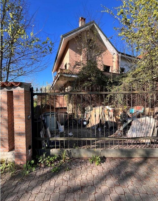 Villa nuova a Assago