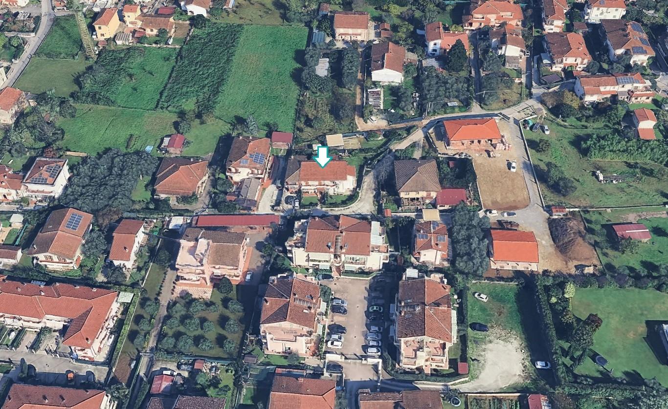 Quadrilocale in vendita a Massa