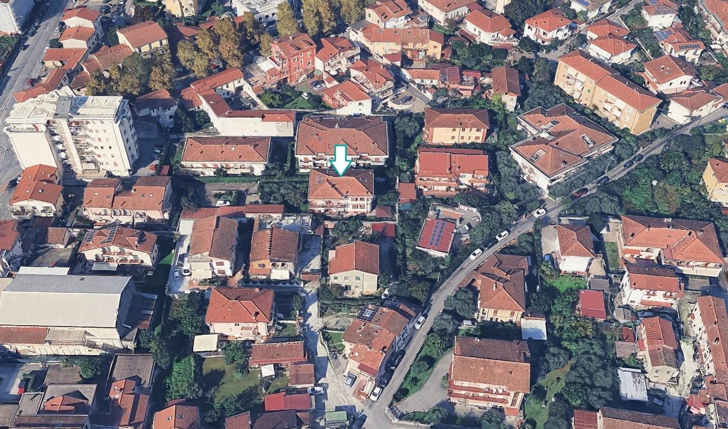 Quadrilocale in vendita a Massa