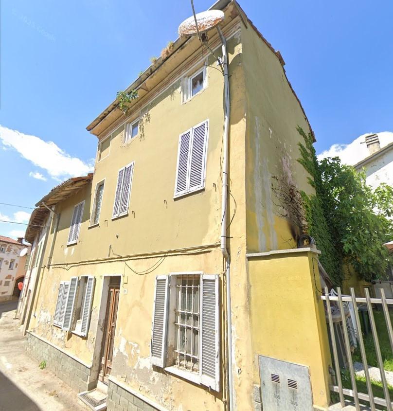 Quadrilocale da ristrutturare a Breme