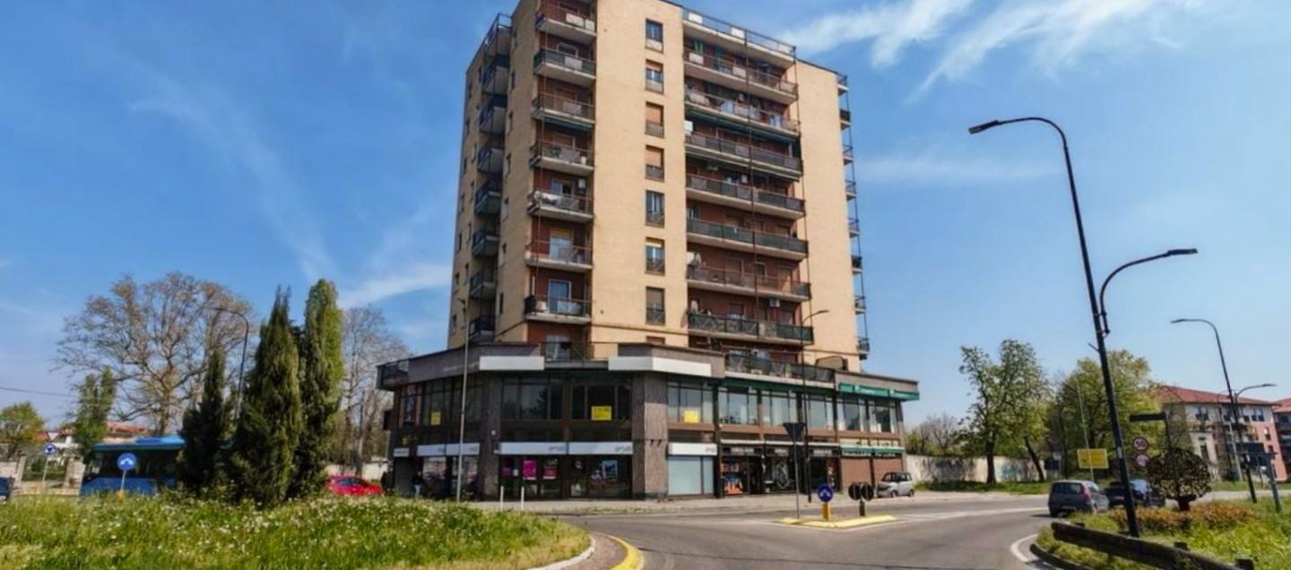 Quadrilocale in vendita a Limbiate