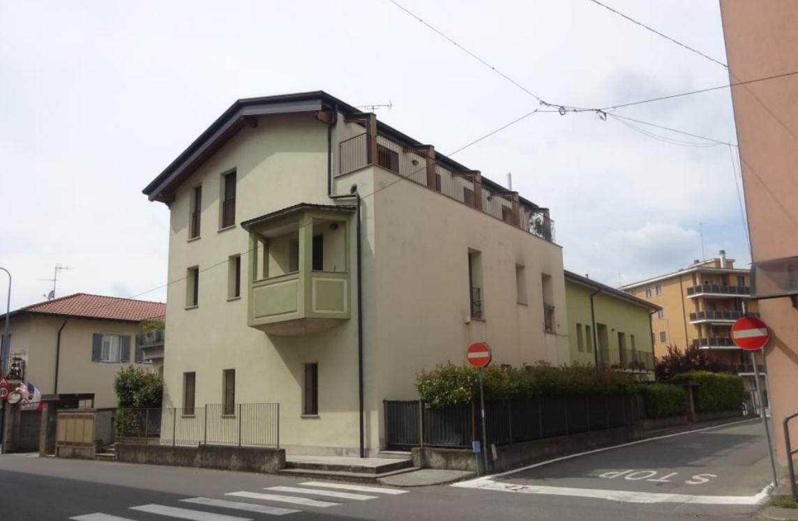 Quadrilocale in vendita a Carnate