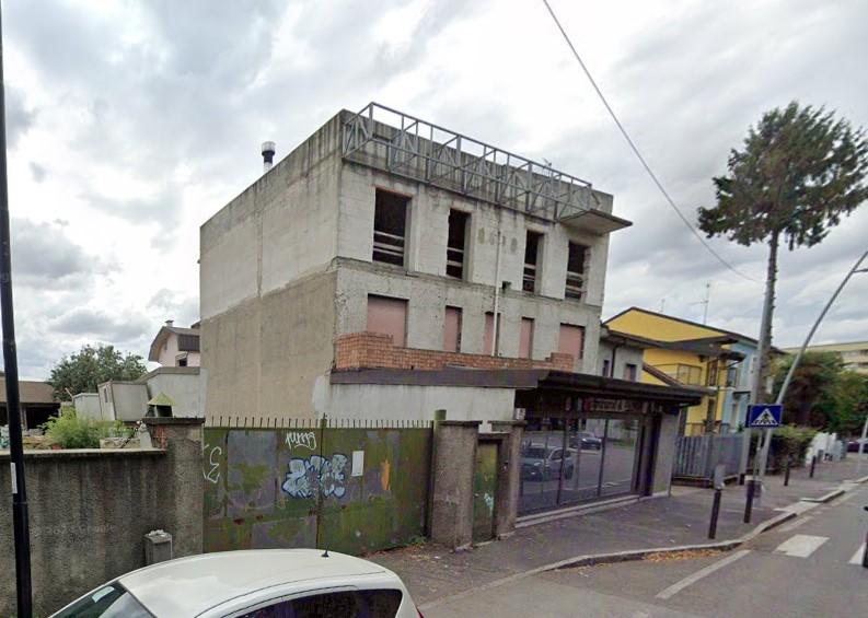 Negozio in vendita a Cinisello Balsamo