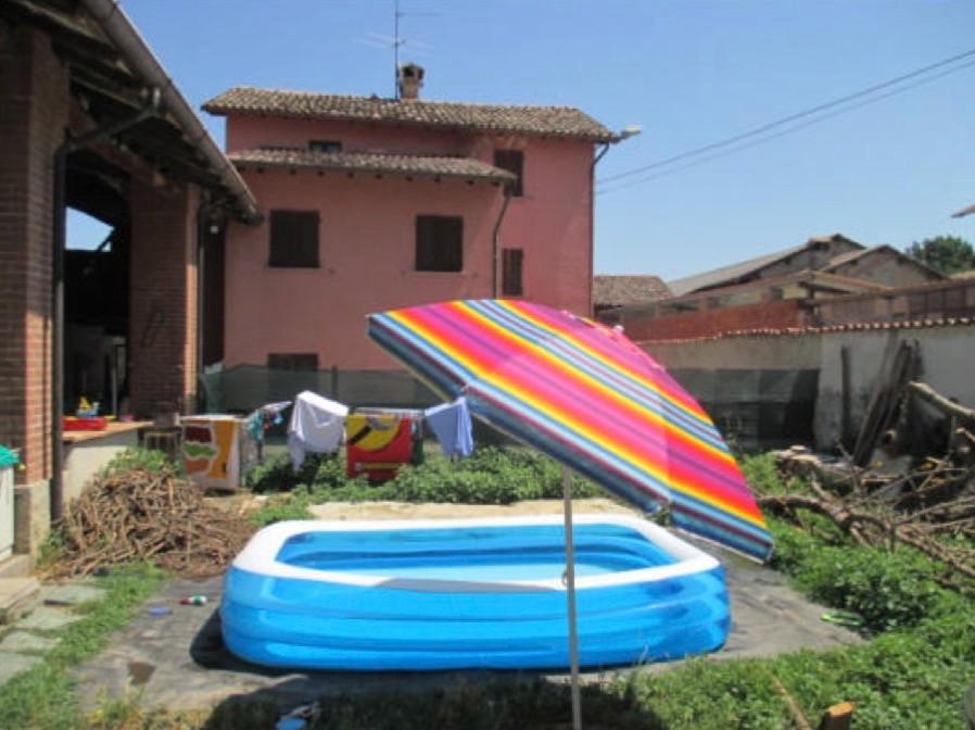 Appartamento con terrazzo a Certosa di Pavia