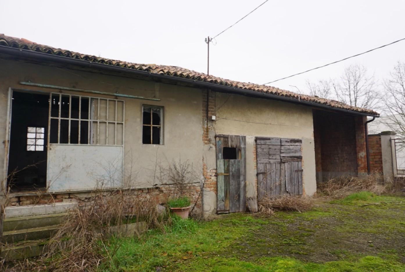 Appartamento da ristrutturare a Robecco Pavese