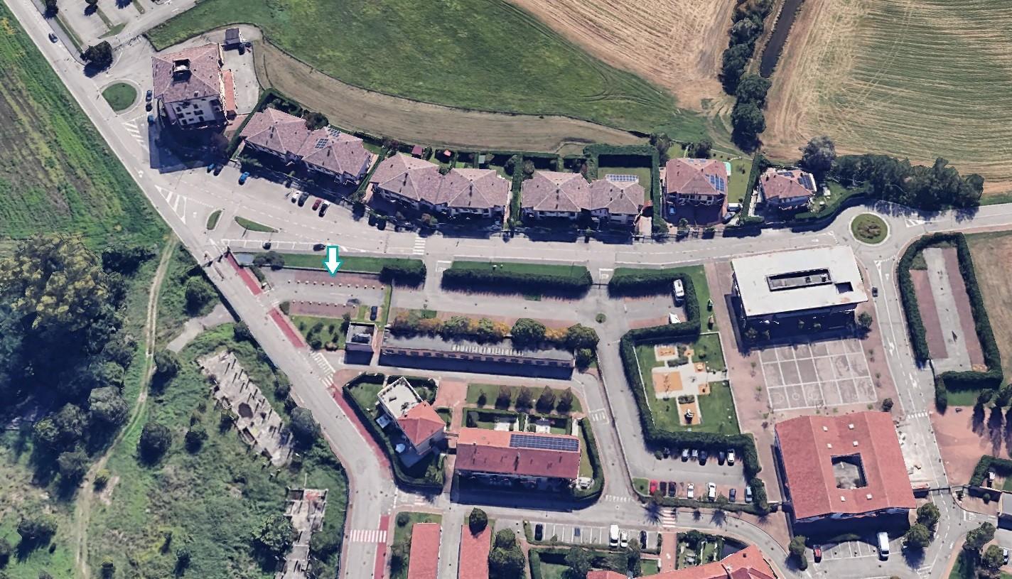 Box/Garage 13mq in vendita a Lacchiarella