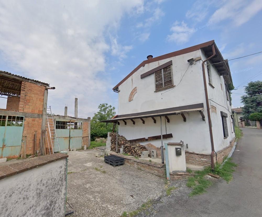 Quadrilocale da ristrutturare a Corvino San Quirico