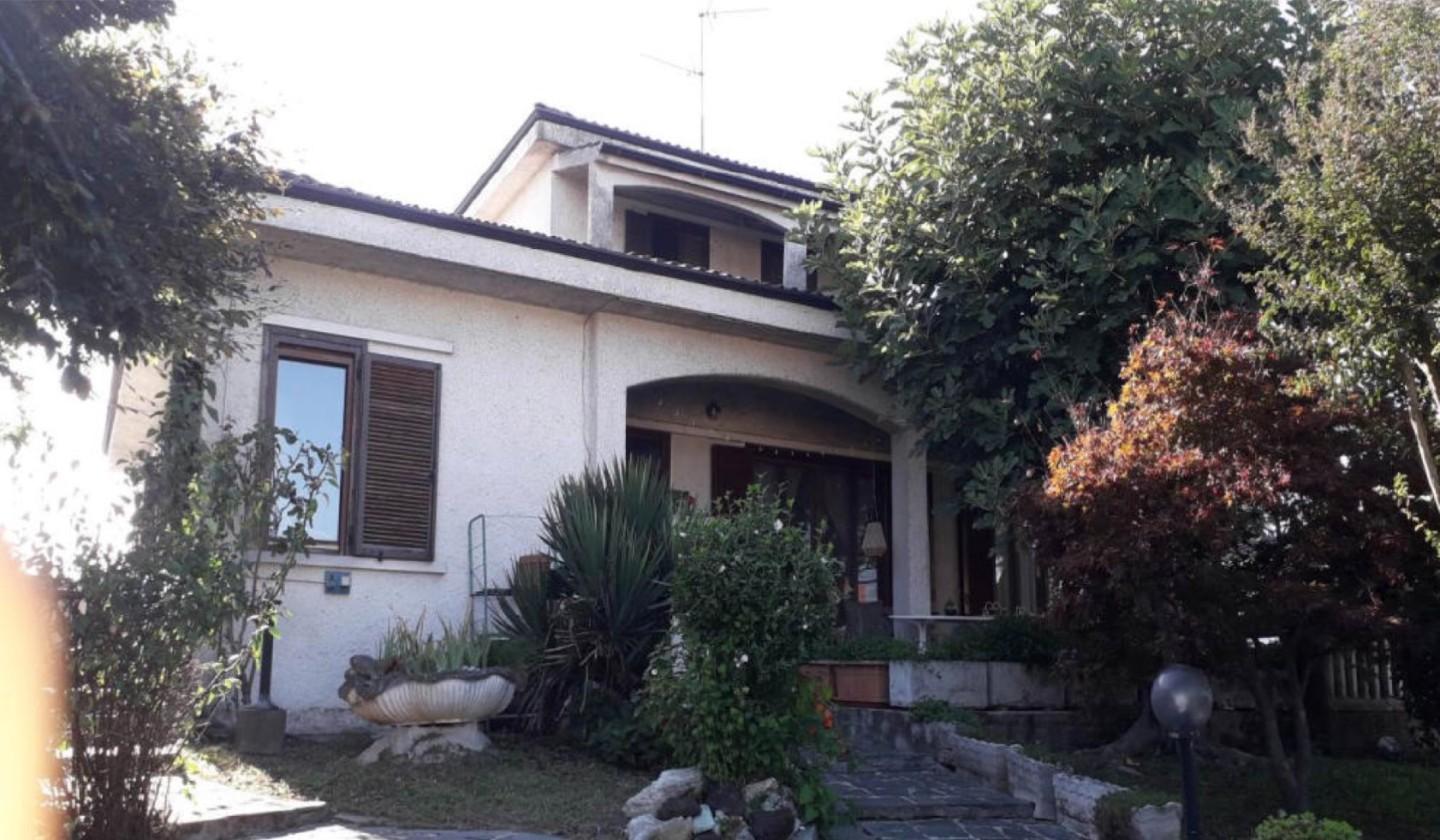 Villa in vendita a Noviglio