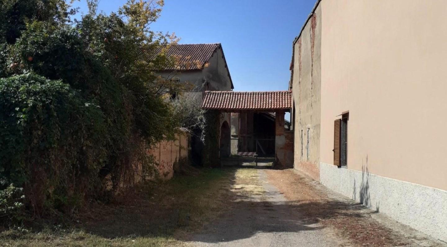 Appartamento in vendita a Vernate