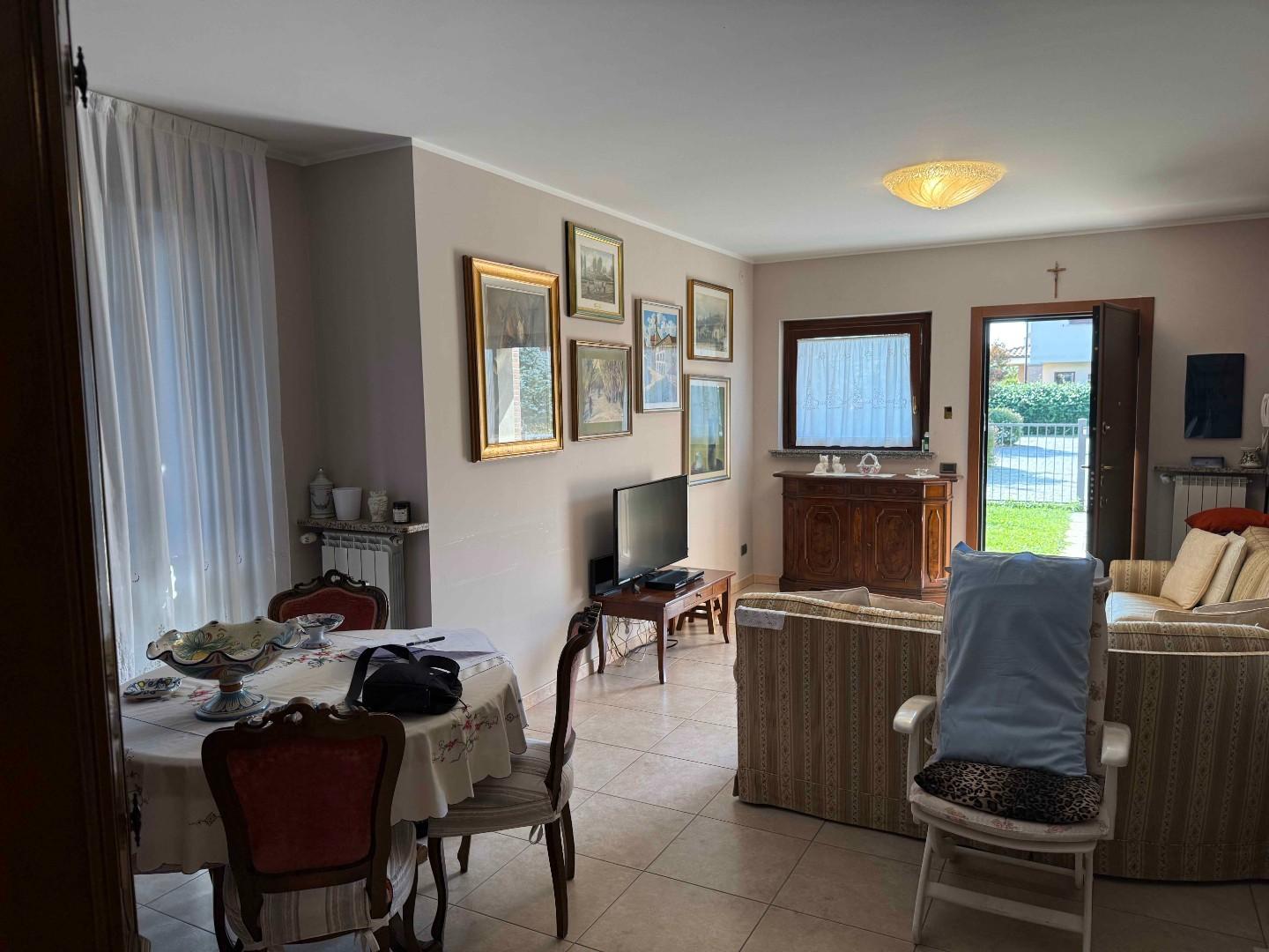 Villa in vendita a Travac Siccomario