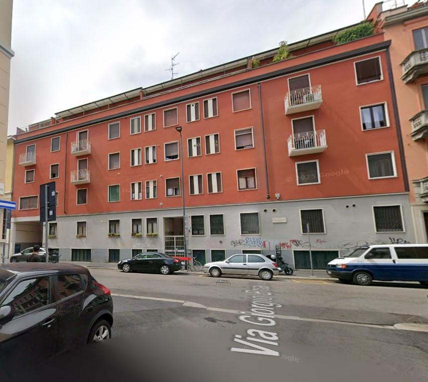 Locale commerciale in vendita a Milano