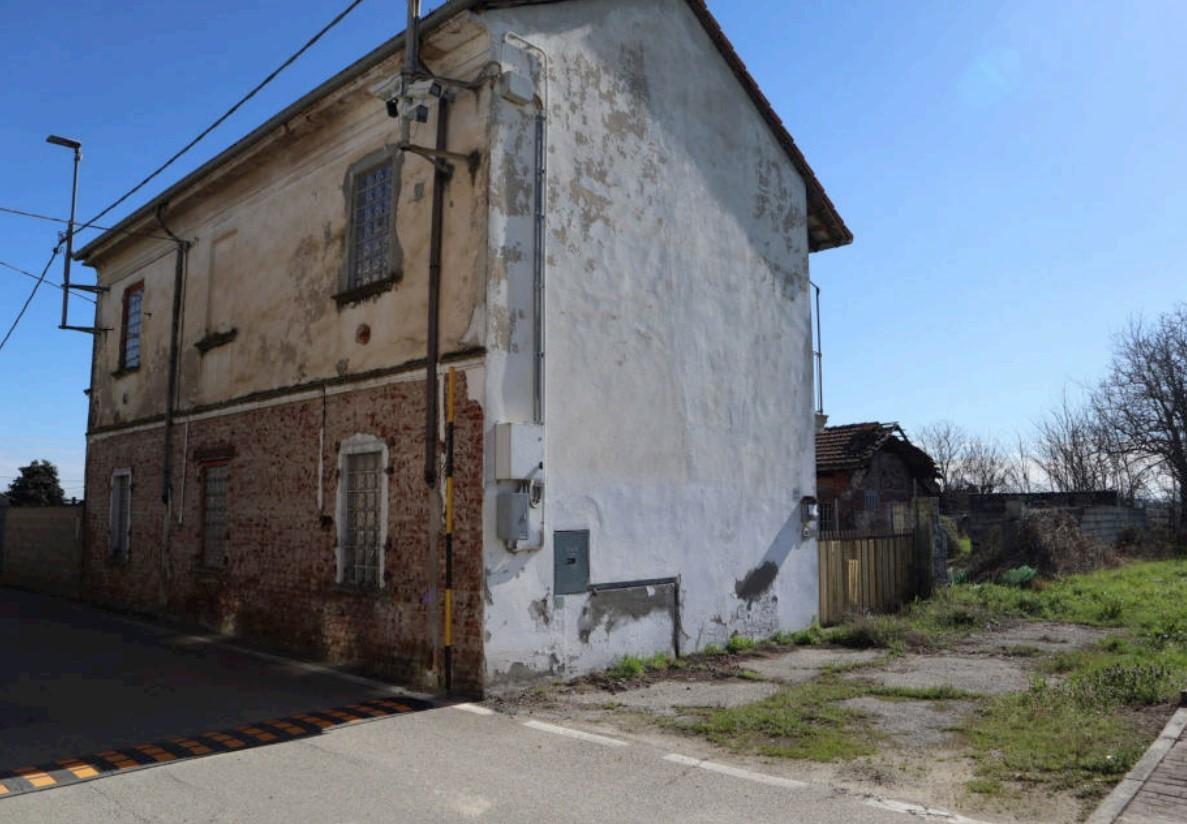 Quadrilocale da ristrutturare, Rosasco rivoltella