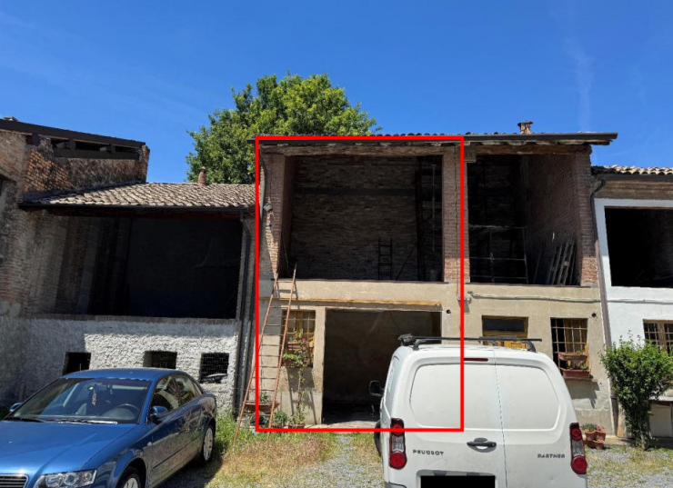 Casa indipendente da ristrutturare, Voghera oriolo