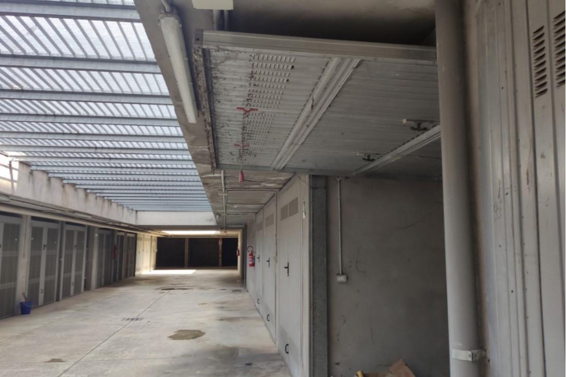 Box/Garage 17mq in vendita a Garbagnate Milanese