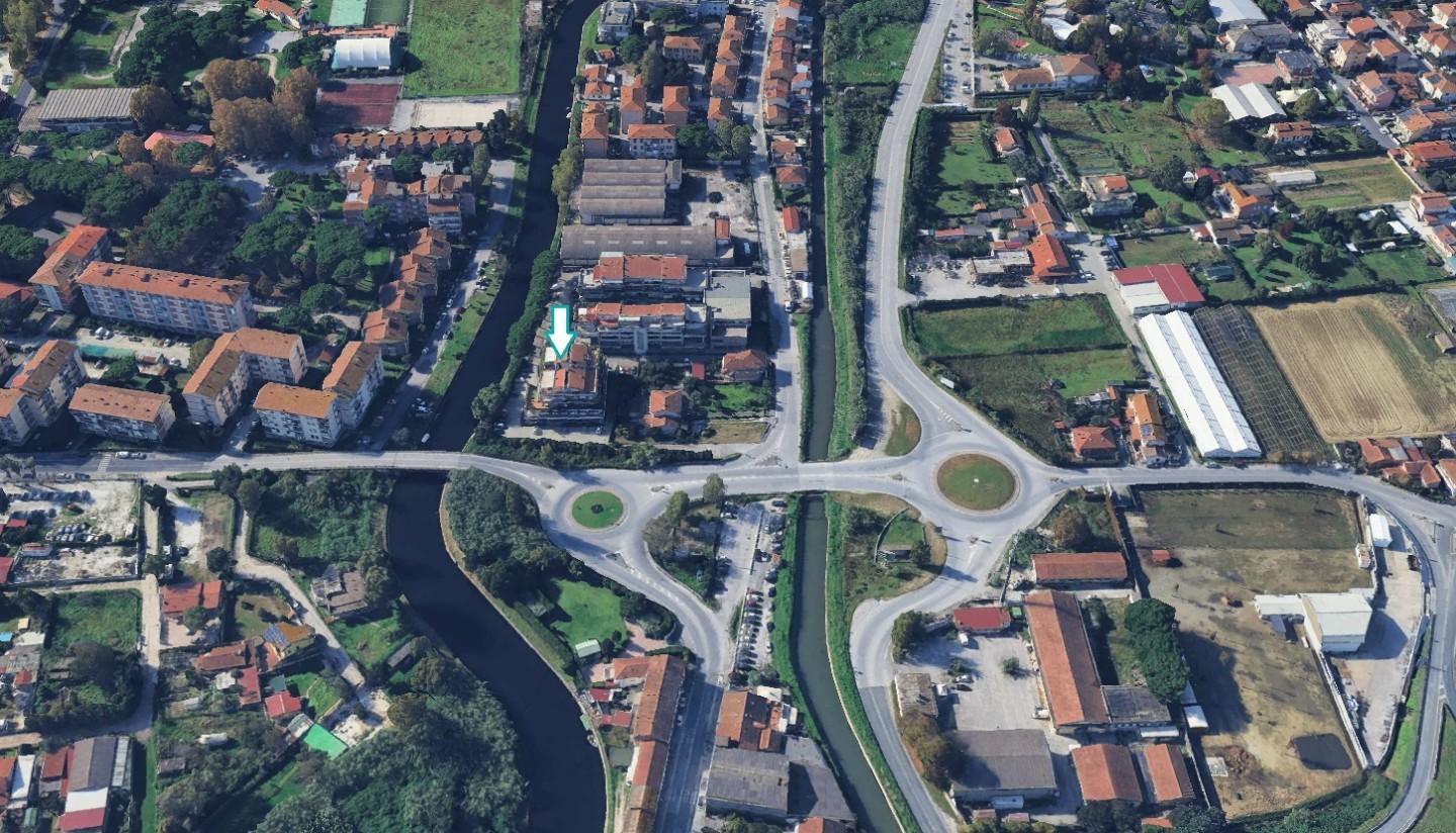 Box/Garage 9mq in vendita a Viareggio