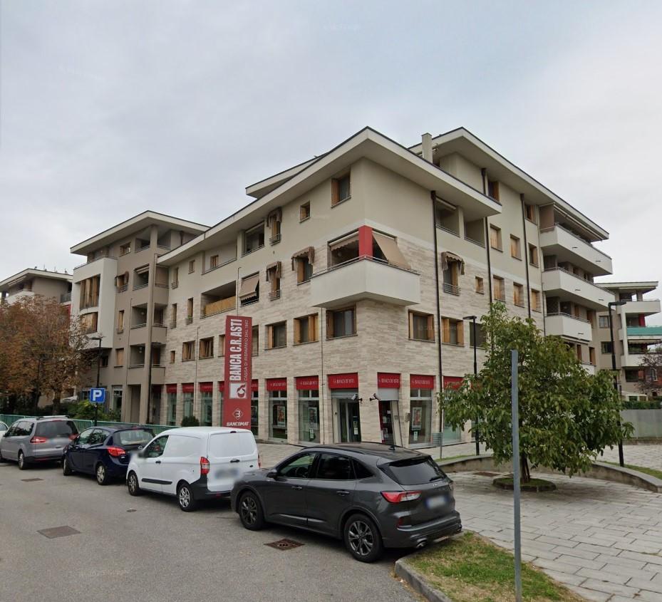 Box/Garage 30mq in vendita a Brugherio