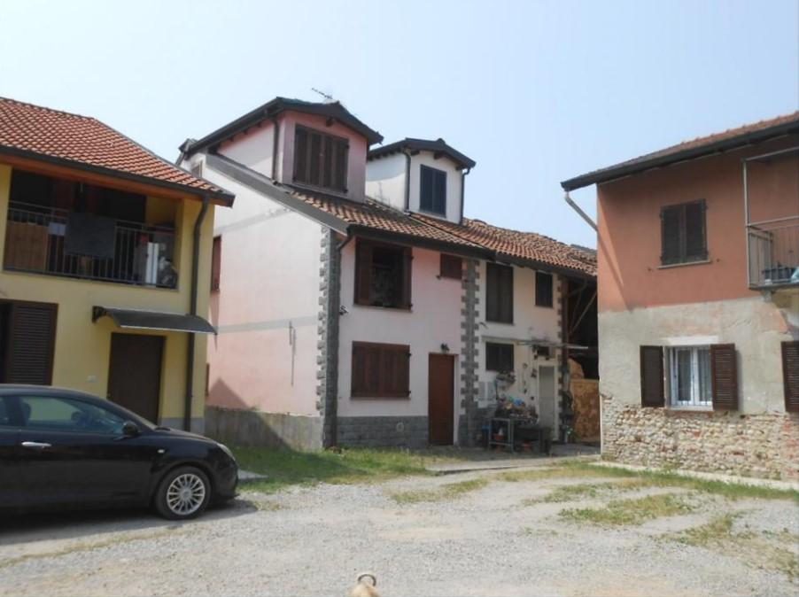 Quadrilocale in vendita a Limbiate