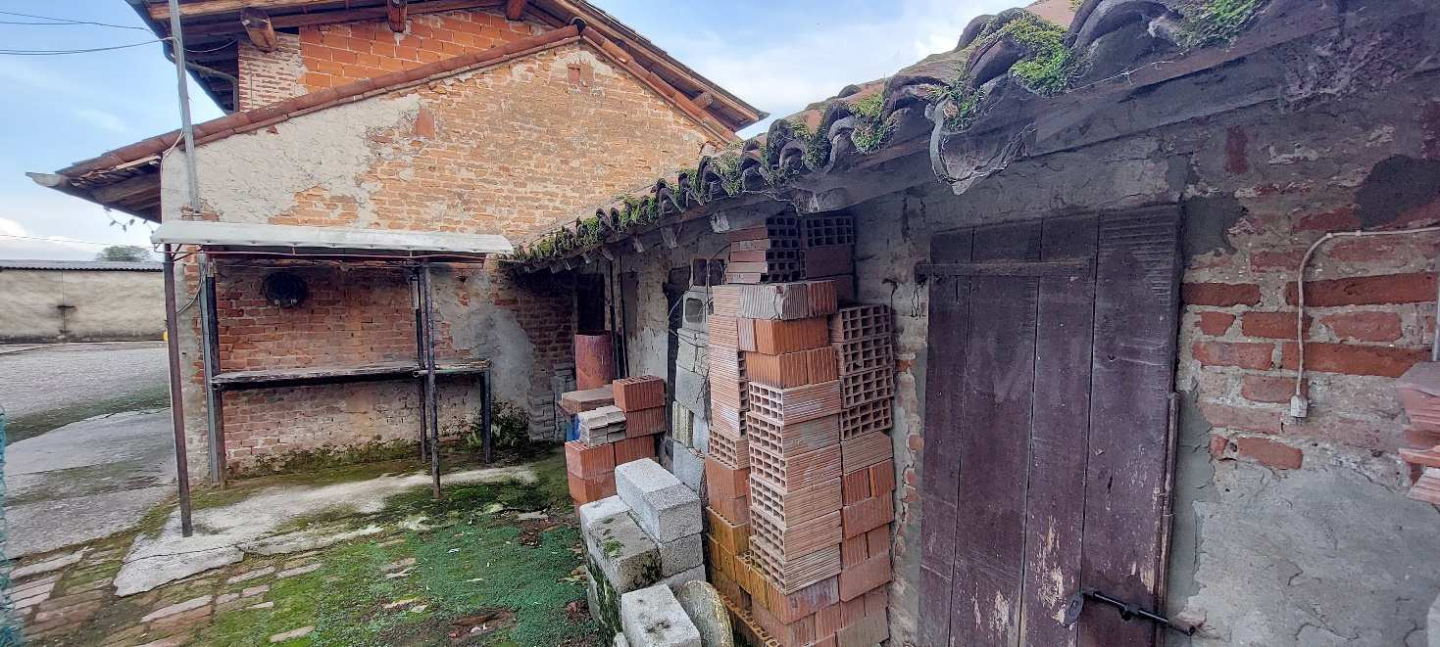 Casa vacanza Monolocale in vendita a Monticelli Pavese